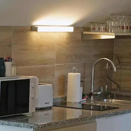 Fenyves Apartment