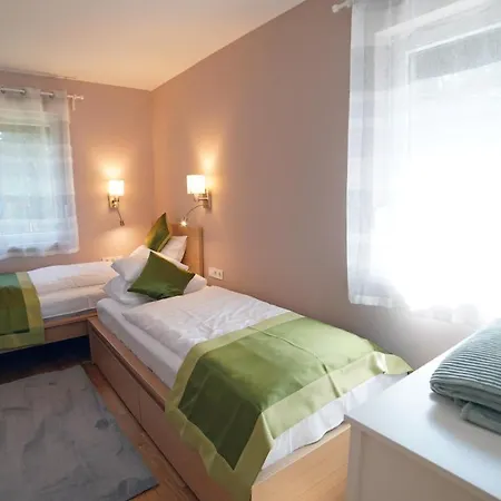Apartment Fenyves *