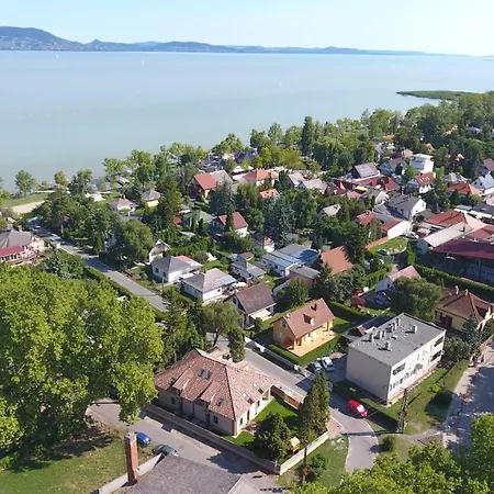 Apartament Fenyves *